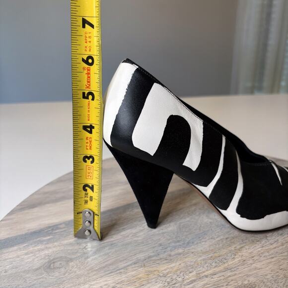 CELINE Paris Black White Graphic Leather Cone Heel Pumps Size 37 Made in Italy - Picture 14 of 14